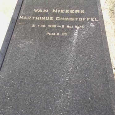 NIEKERK Marthinus Christoffel, van 1898-1975