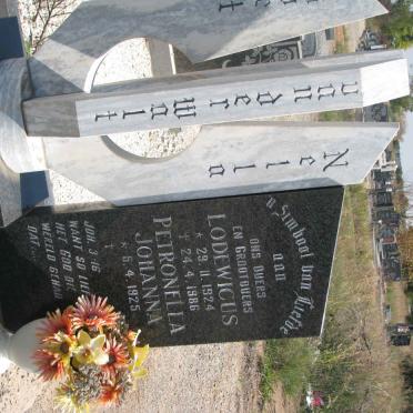 WALT Lodewicus, van der 1924-1986 &amp; Petronella Johanna 1925-