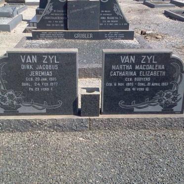 ZYL Dirk Jacobus Jeremias, van 1905-1977 &amp; Martha Magdalena Catharina Elizabeth BOOYENS 1906-1967