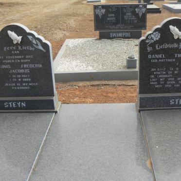 STEYN Theunis Frederik Jacobus 1927-1988 &amp; Daniël Theodora HATTINGH 1931-1994