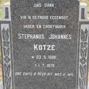 North West, LICHTENBURG district, Vaalkopje 111, Vaalkoppie, farm cemetery