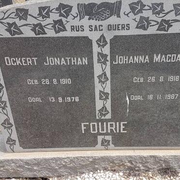 FOURIE Ockert Jonathan 1910-1976 &amp; Johanna Magdalena 1918-1987
