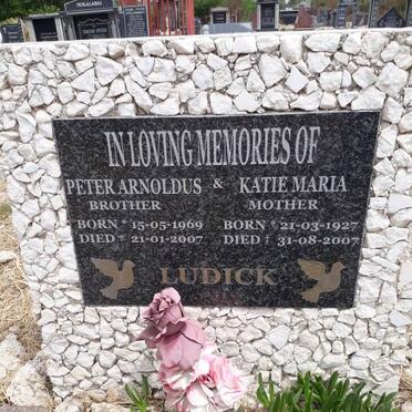 LUDICK Katie Maria 1927-2007 :: LUDICK Peter Arnoldus 1969-2007