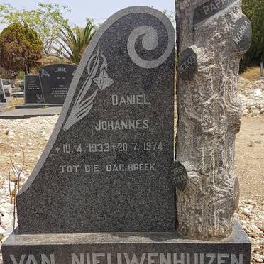 NIEUWENHUIZEN Daniel Johannes, van 1933-1974