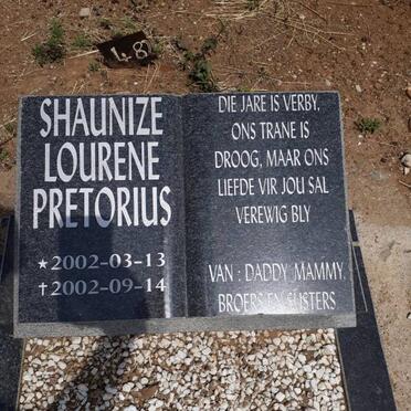 PRETORIUS Shaunize Lourene 2002-2002