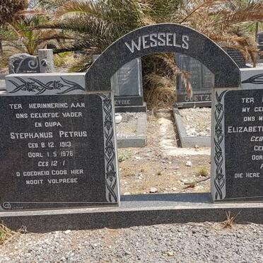 WESSELS Stephanus Petrus 1913-1976 &amp; Elizabeth Maria Johanna NIEUWOUDT 1917-1972