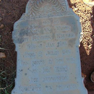 North West, POTCHEFSTROOM district, Rietfontein 441 IQ, farm cemetery_1