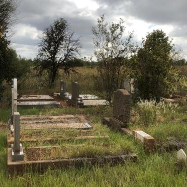 North West, POTCHEFSTROOM district, Muiskraal 127, farm cemetery_2