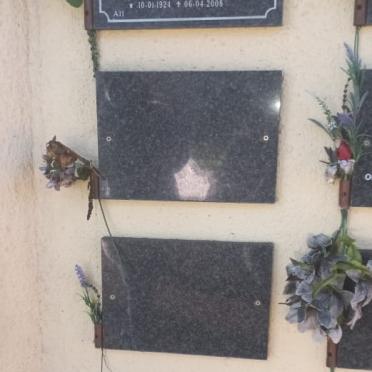 FERREIRA Jan 1924-2008 &amp; Griet 1929-2007 :: ROSSOUW 1939-2010