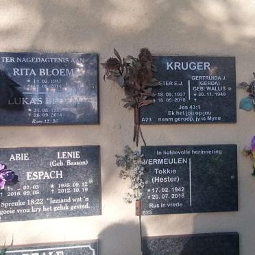 BLOEM Lukas 1955-2014 BLOEM Rita 1947-2014 