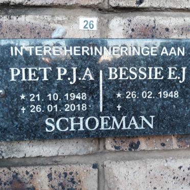 SCHOEMAN Piet P.J.A. 1948-2018 &amp; Bessie E.J. 1948-