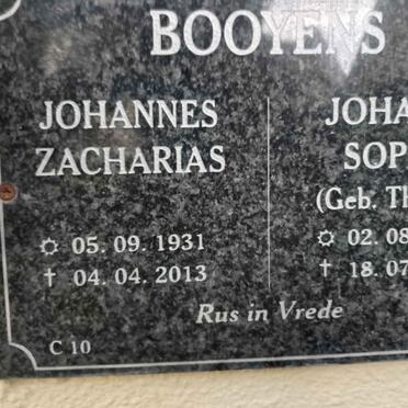 BOOYENS Johannes Zacharias 1931-2013 & Johanna Sophia THOMAS 1934-2015