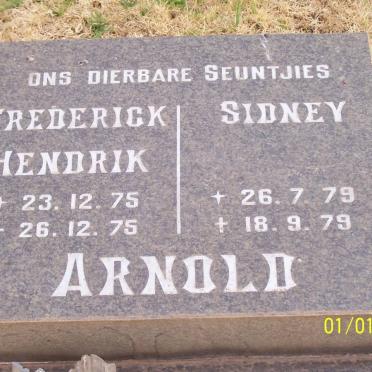ARNOLD Frederick Hendrik 1975-1975 :: ARNOLD Sidney 1979-1979