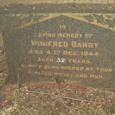 BARRY Winifred -1944