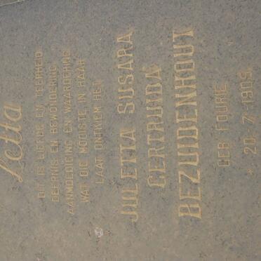 BEZUIDENHOUT Juletta Susara Gertruda nee FOURIE 1905-1975