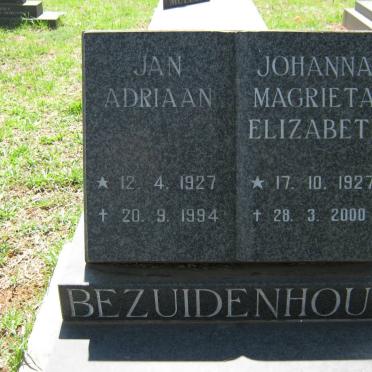 BEZUIDENHOUT Jan Adriaan 1927-1994 &amp; Johanna Magrieta Elizabeth 1927-2000