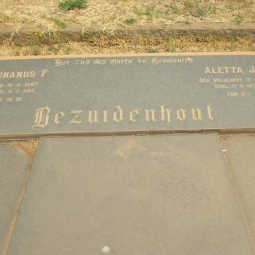 BEZUIDENHOUT Hermanus F. 1887-1985 &amp; Aletta J. WOLVAARDT 1889-1970
