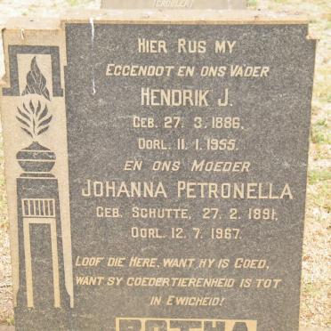 BOTHA Hendrik J. 1886-1955 &amp; Johanna Petronella SCHUTTE 1891-1967