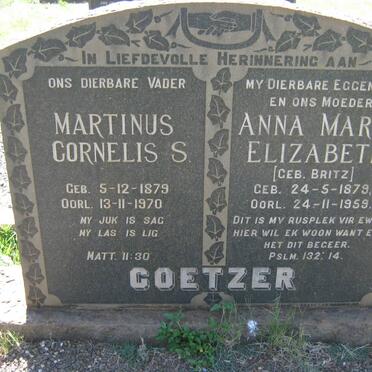 COETZER Martinus Cornelis S. 1879-1970 &amp; Anna Maria Elizabeth BRITZ 1879-1959