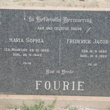 FOURIE Frederick Jacob Roux 1880-1968 &amp; Maria Sophia MOUNTJOY 1898-1942