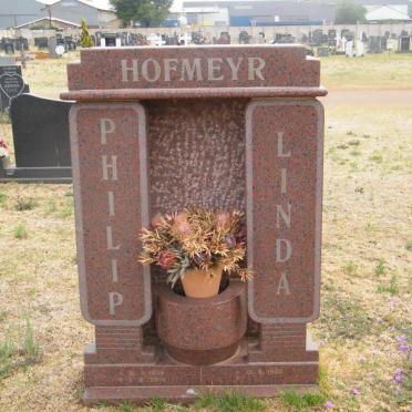 HOFMEYR Philip 1958-2001 &amp; Linda 1955-