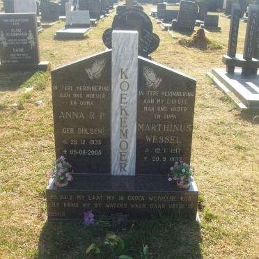 KOEKEMOER Marthinus Wessel 1917-1993 &amp; Anna R.P. OHLSEN 1935-2005