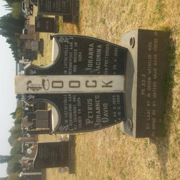 LOOCK Petrus Johannes David 1925-1992 &amp; Johanna JaComina PRETORIUS 1932-
