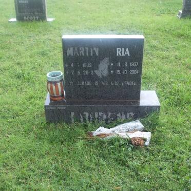 LOURENS Martin 1935-2002 &amp; Ria 1937-2004