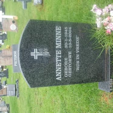 MINNE Annette 1945-2004