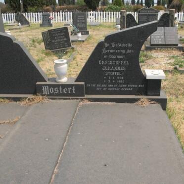 MOSTERT Christoffel Johannes 1936-1982