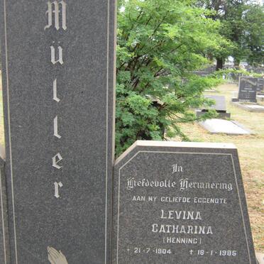 MÜLLER Ignatius Leopold 1908-1978 &amp; Levina Catharina HENNING 1904-1985