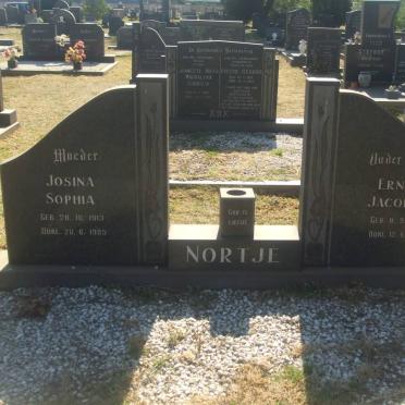 NORTJÉ Ernst Jacobus 1910-1983 &amp; Josina Sophia 1913-1985