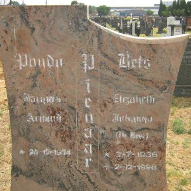PIENAAR Jacques Arnaud 1934- &amp; Elizabeth Johanna 1936-1998