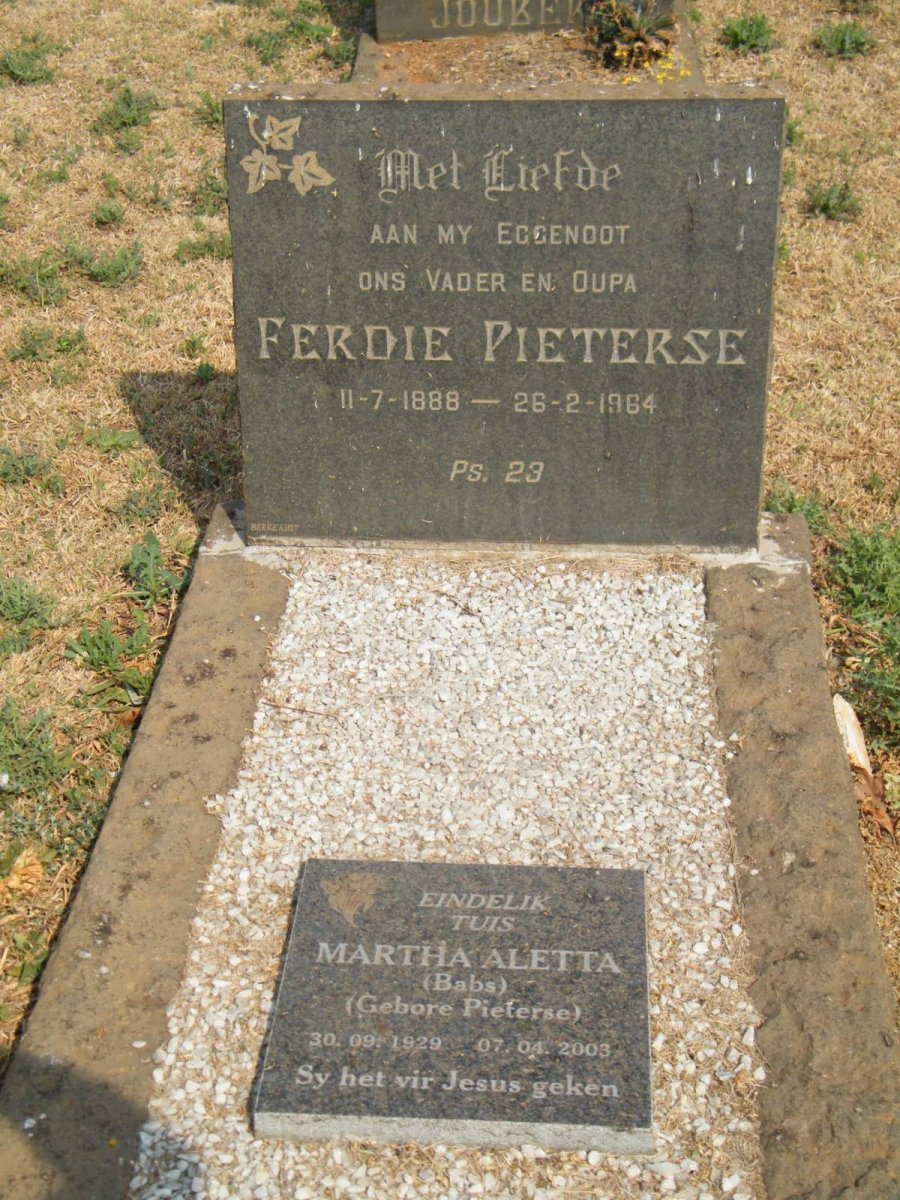 PIETERSE Ferdie 1888-1964 :: ? Martha Aletta nee PIETERSE 1929-2003