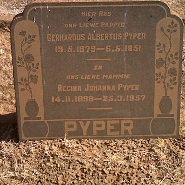 P - Vanne :: Surnames - P