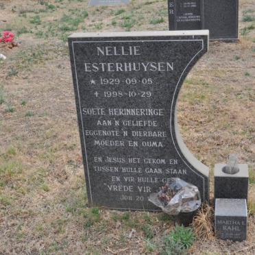ESTERHUYSEN Nellie 1929-1998
