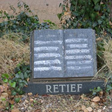 RETIEF Francois André 1913-1983 &amp; Elaine Clements 1913-1996
