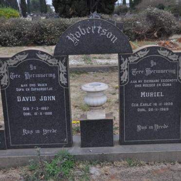 ROBERTSON David John 1897-1988 &amp; Muriel EARLE 1908-1969