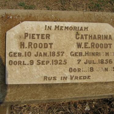 ROODT Pieter H. 1857-1925 &amp; Catharina W.E. HINRICHSEN 1856-1941