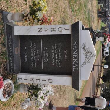 SENEKAL Johan 1952-2006 &amp; Dienie 1952-