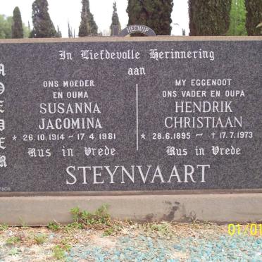 STEYNVAART Hendrik Christiaan 1895-1973 &amp; Susanna Jacomina 1914-1981