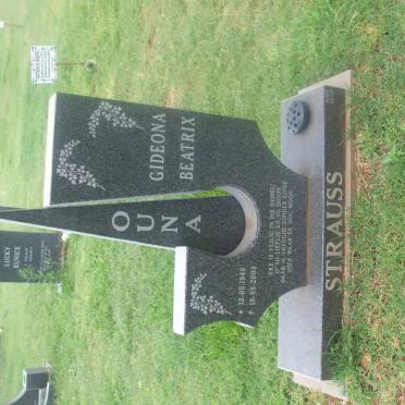 STRAUSS Gideona Beatrix 1946-2009