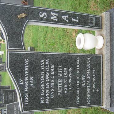 SMAL J.H. 1929-2006 &amp; Cornelia Johanna 1931-