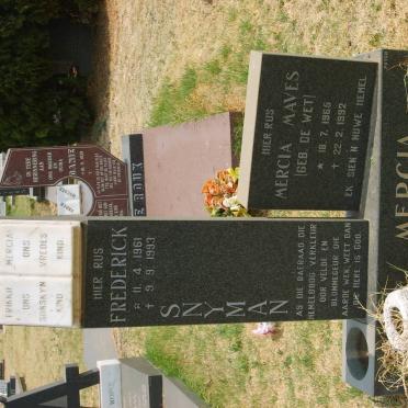 SNYMAN Frederick 1961-1993 &amp; Mercia Maves DE WET 1965-1992