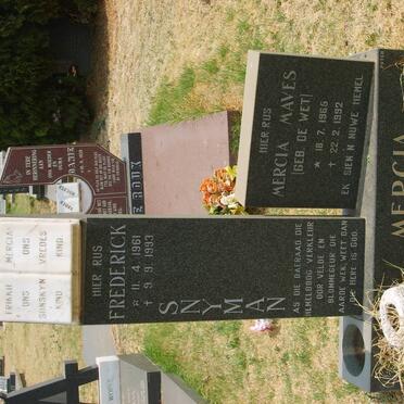 SNYMAN Frederick 1961-1993 &amp; Mercia Maves DE WET 1965-1992