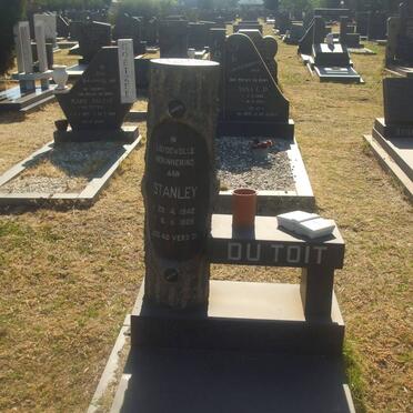 TOIT Stanley, du 1942-1985