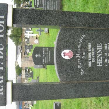 TOIT Hennie, du 1968-2004