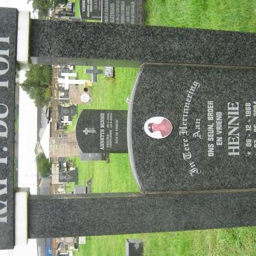 TOIT Hennie, du 1968-2004