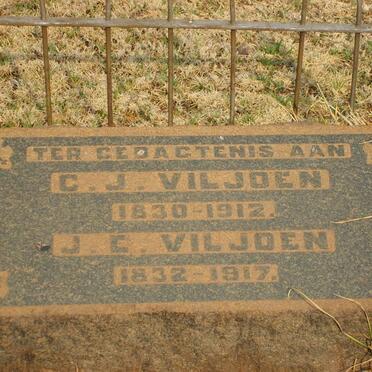 VILJOEN C.J. 1830-1912 &amp; J.E. 1832-1917