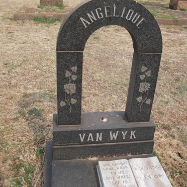 WYK Angelique, van 1982-1984